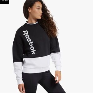 Reebok crewneck